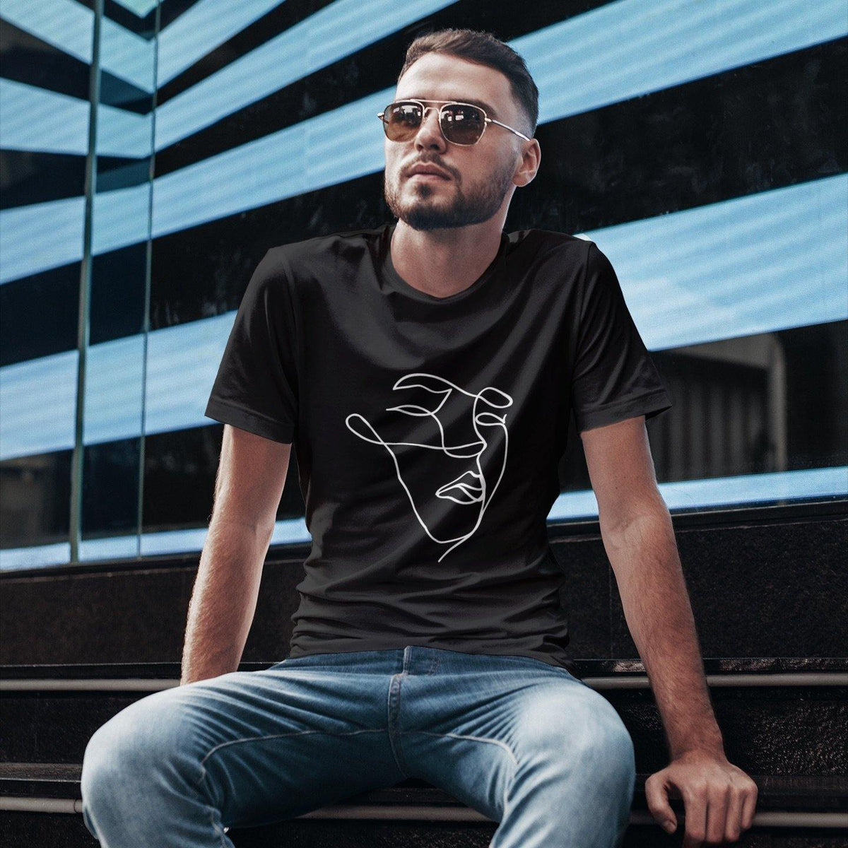 Minimalist face Softstyle T-Shirt | Techno Outfit